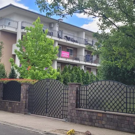 Byblos Wellness Apartment Siofok